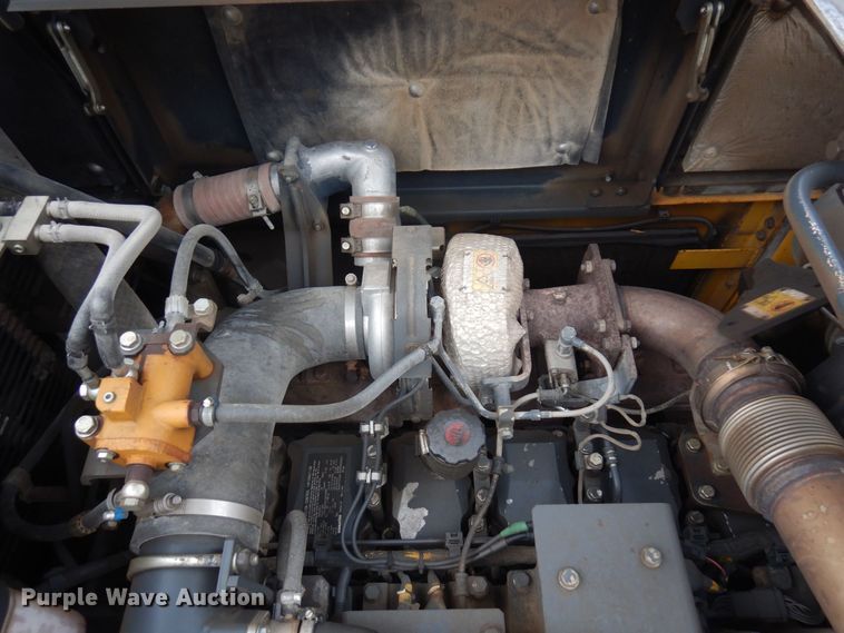 image for item AF9437 2013 Komatsu PC490LC-10  excavator