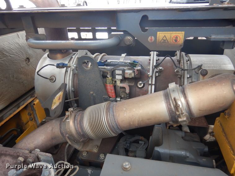 image for item AF9437 2013 Komatsu PC490LC-10  excavator