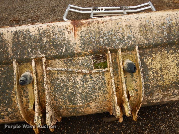 image for item AF9452 102" W wheel loader bucket