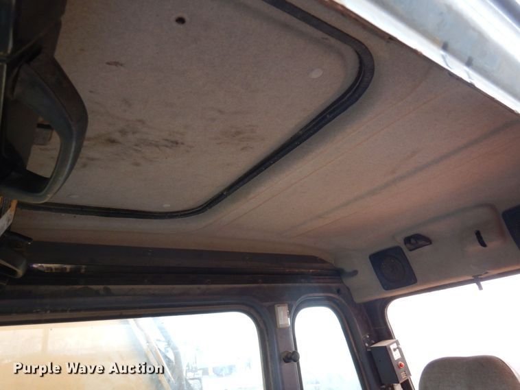 image for item AF9458 2003 Case CX290  excavator