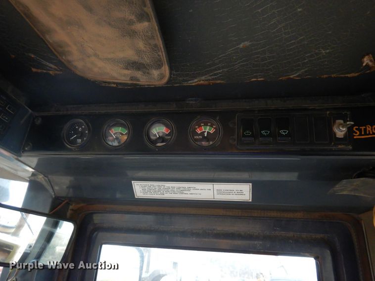 image for item AF9460 1998 Case 821B  wheel loader