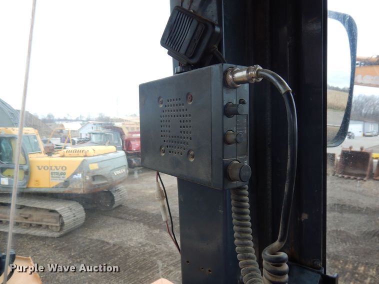 image for item AF9460 1998 Case 821B  wheel loader