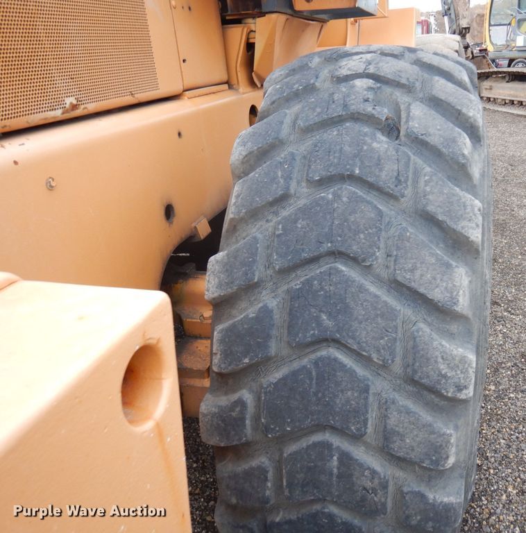 image for item AF9460 1998 Case 821B  wheel loader