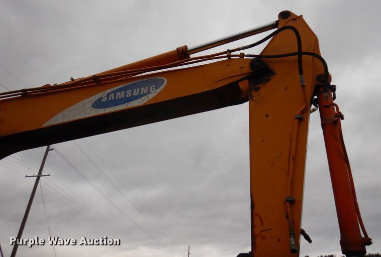 image for item AF9463 1994 Samsung SE210LC  excavator