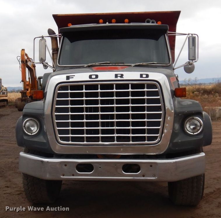 image for item AF9465 1979 Ford 9000  dump truck