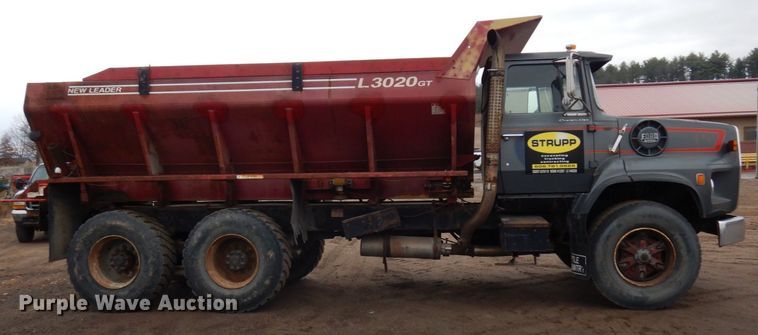 image for item AF9465 1979 Ford 9000  dump truck