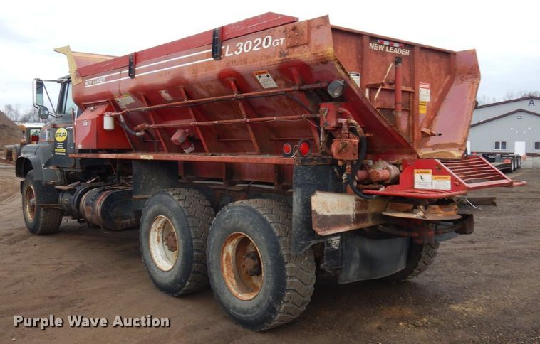 image for item AF9465 1979 Ford 9000  dump truck