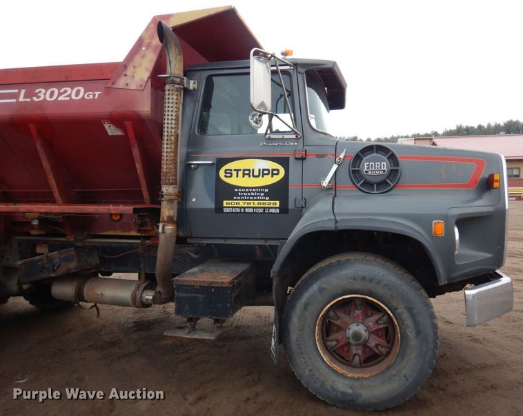 image for item AF9465 1979 Ford 9000  dump truck