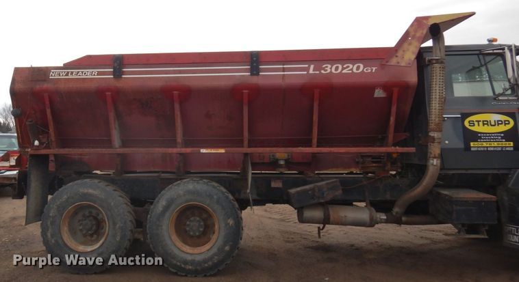 image for item AF9465 1979 Ford 9000  dump truck
