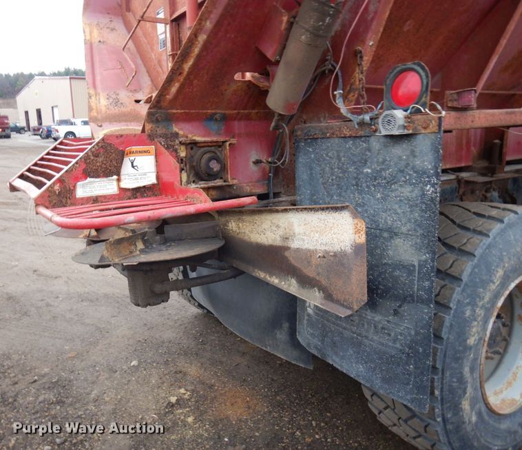 image for item AF9465 1979 Ford 9000  dump truck