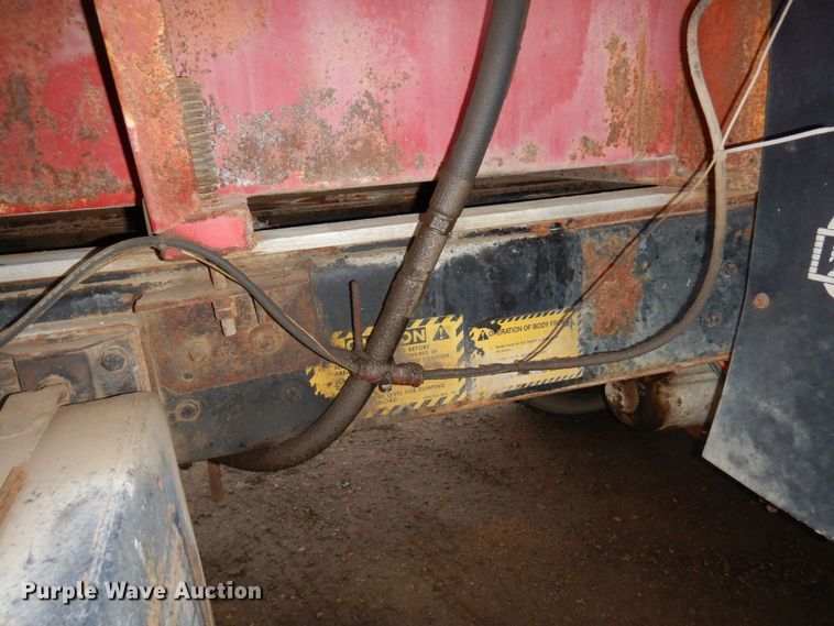 image for item AF9465 1979 Ford 9000  dump truck