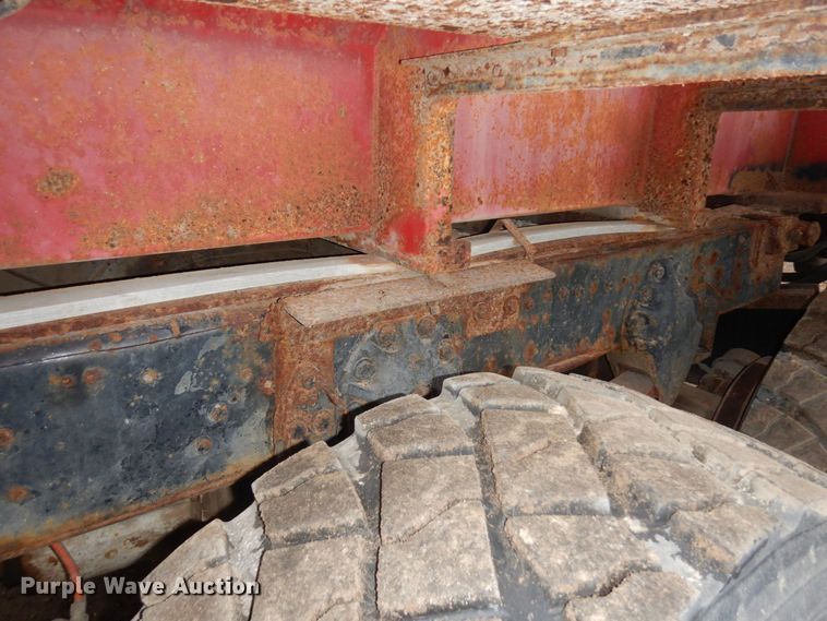 image for item AF9465 1979 Ford 9000  dump truck