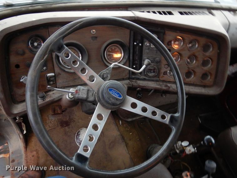 image for item AF9465 1979 Ford 9000  dump truck