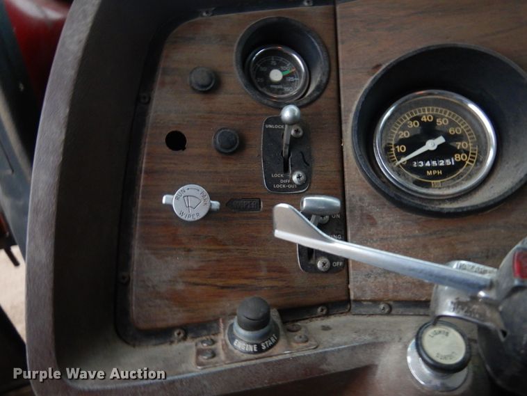 image for item AF9465 1979 Ford 9000  dump truck