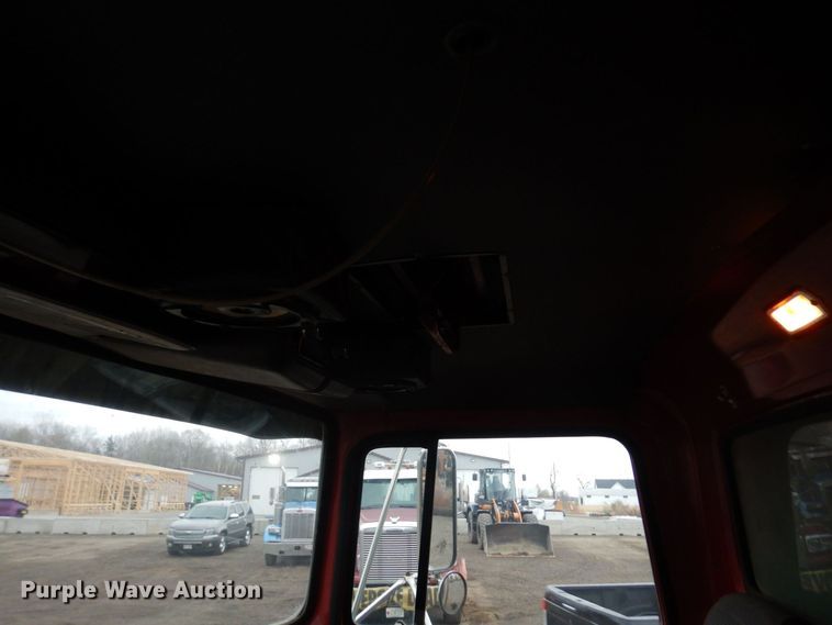 image for item AF9465 1979 Ford 9000  dump truck