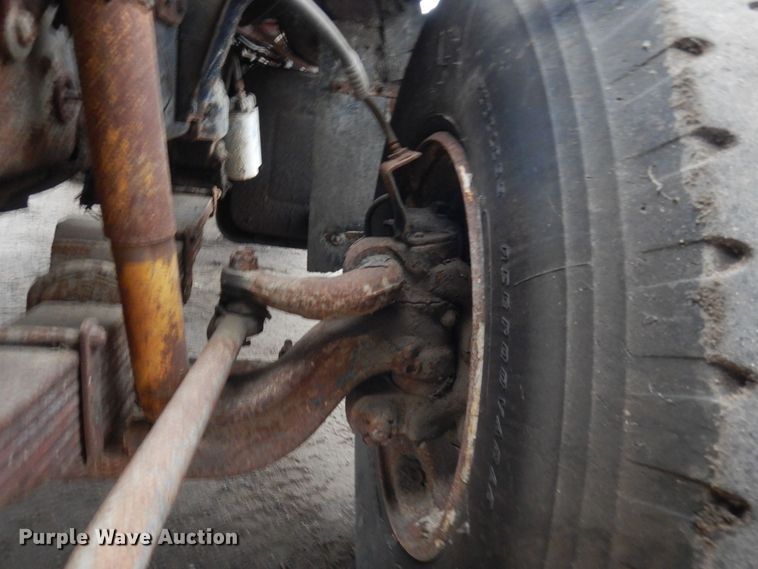 image for item AF9465 1979 Ford 9000  dump truck