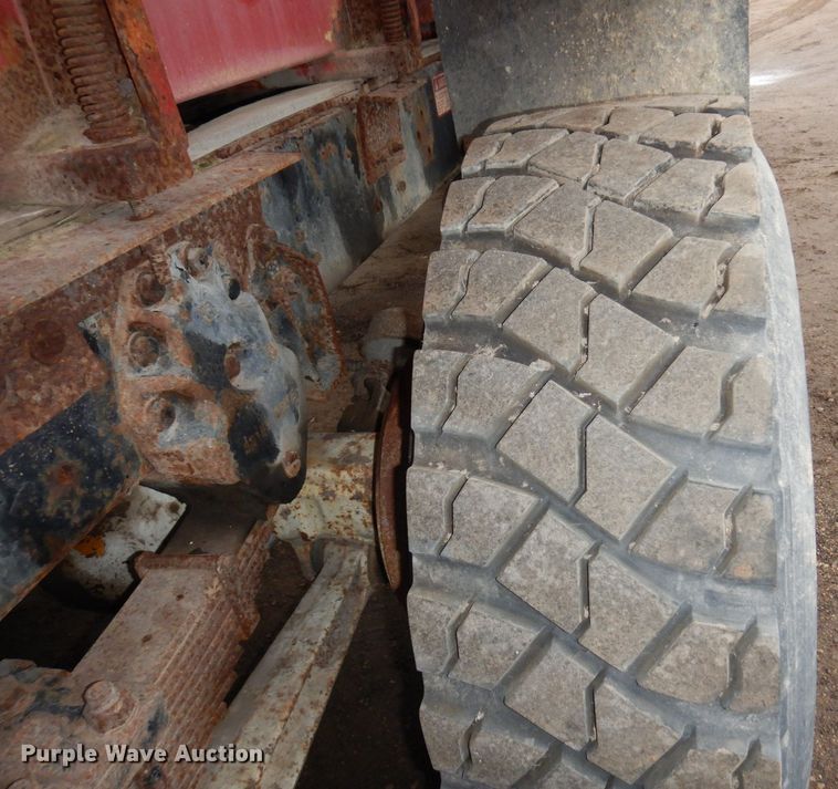 image for item AF9465 1979 Ford 9000  dump truck