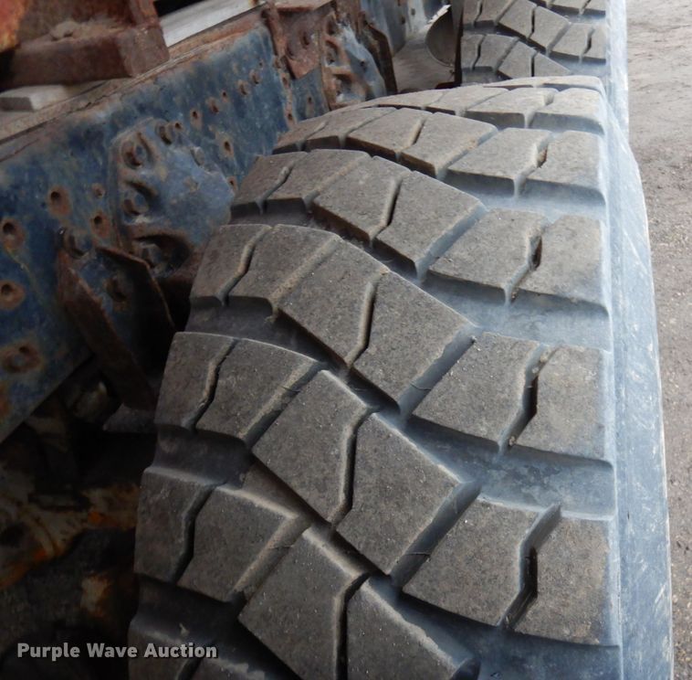 image for item AF9465 1979 Ford 9000  dump truck