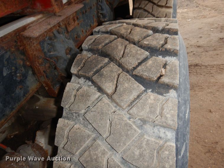 image for item AF9465 1979 Ford 9000  dump truck