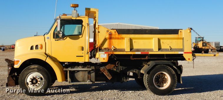 image for item DF8215 2006 Sterling  dump truck