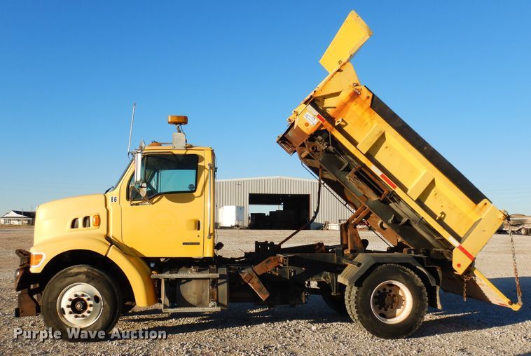 image for item DF8215 2006 Sterling  dump truck
