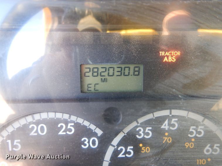 image for item DF8215 2006 Sterling  dump truck