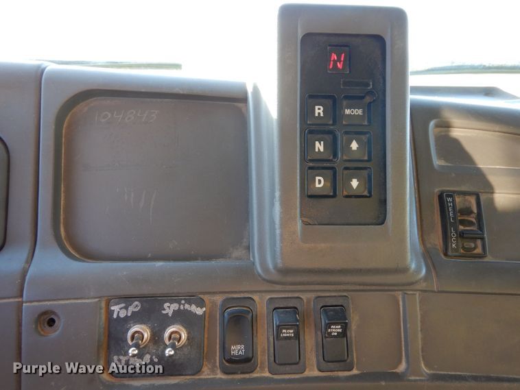 image for item DF8215 2006 Sterling  dump truck