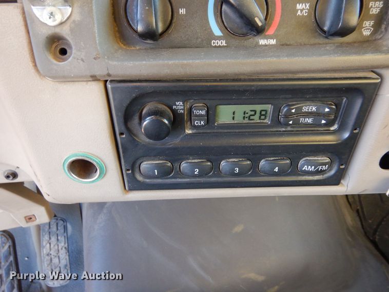 image for item DF8215 2006 Sterling  dump truck