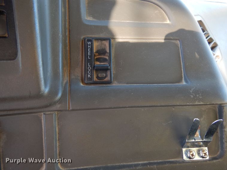 image for item DF8215 2006 Sterling  dump truck