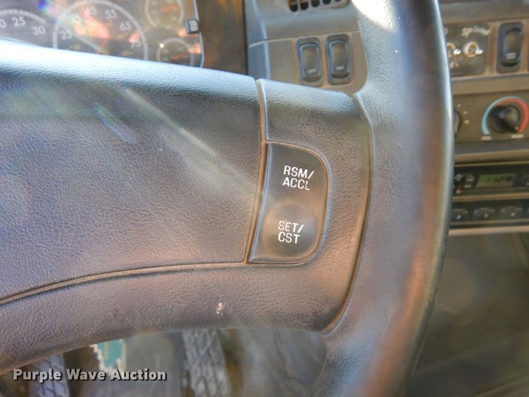 image for item DF8215 2006 Sterling  dump truck