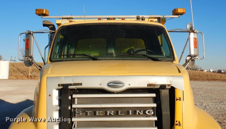 image for item DF8215 2006 Sterling  dump truck