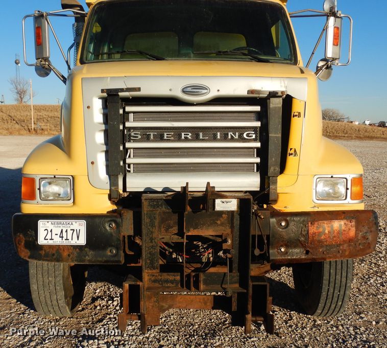 image for item DF8215 2006 Sterling  dump truck