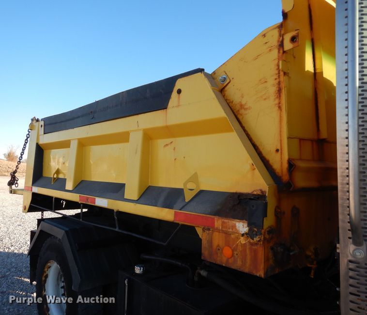 image for item DF8215 2006 Sterling  dump truck