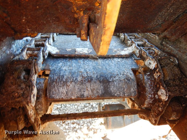 image for item DF8215 2006 Sterling  dump truck