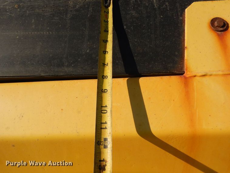 image for item DF8215 2006 Sterling  dump truck