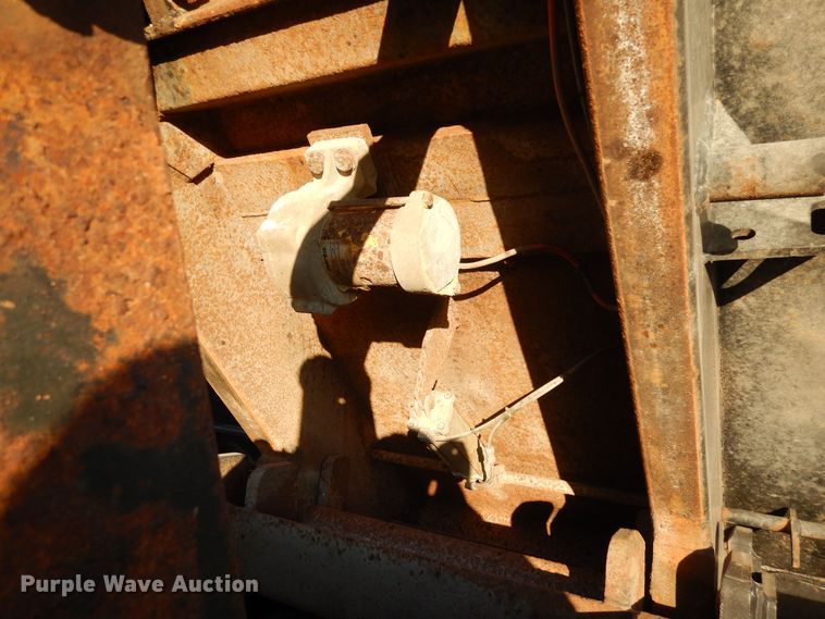 image for item DF8215 2006 Sterling  dump truck