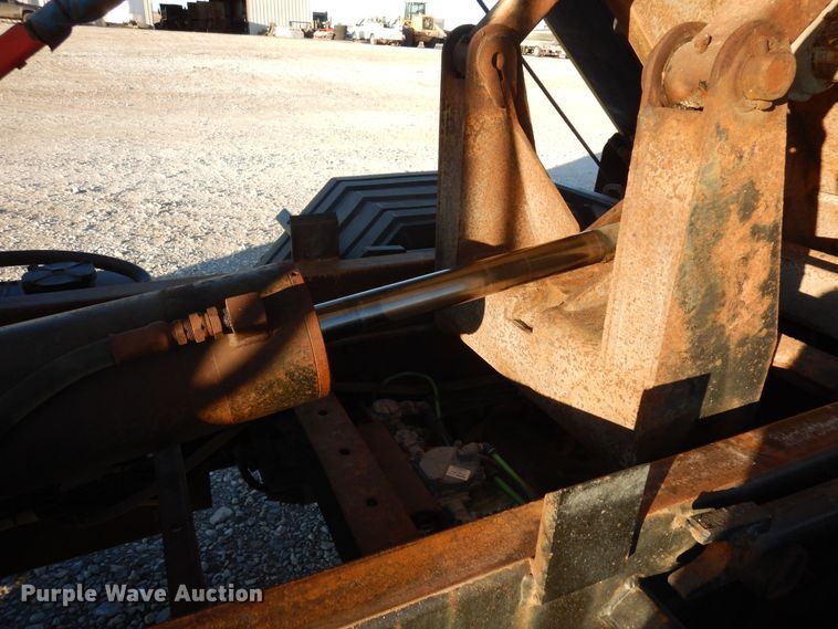 image for item DF8215 2006 Sterling  dump truck