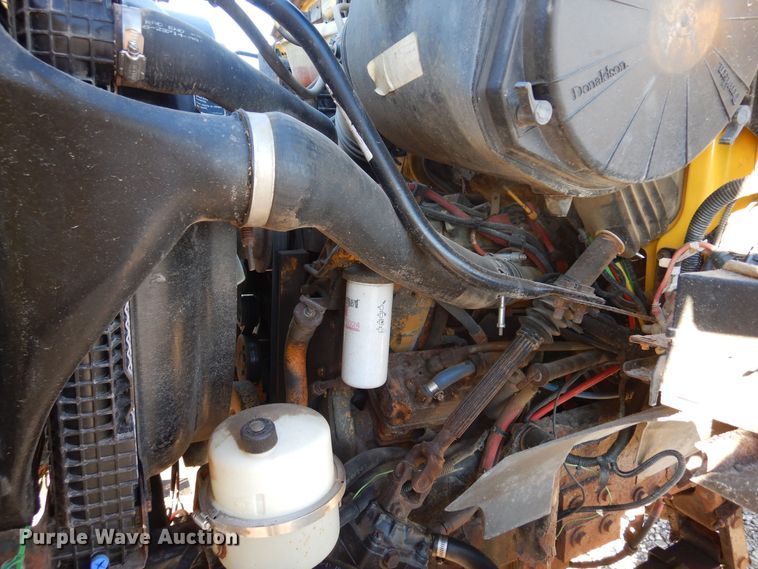 image for item DF8215 2006 Sterling  dump truck