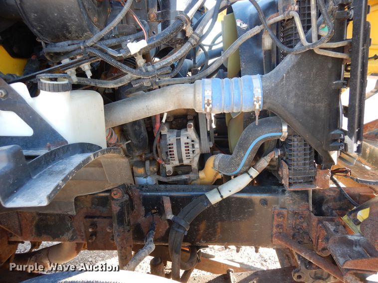 image for item DF8215 2006 Sterling  dump truck