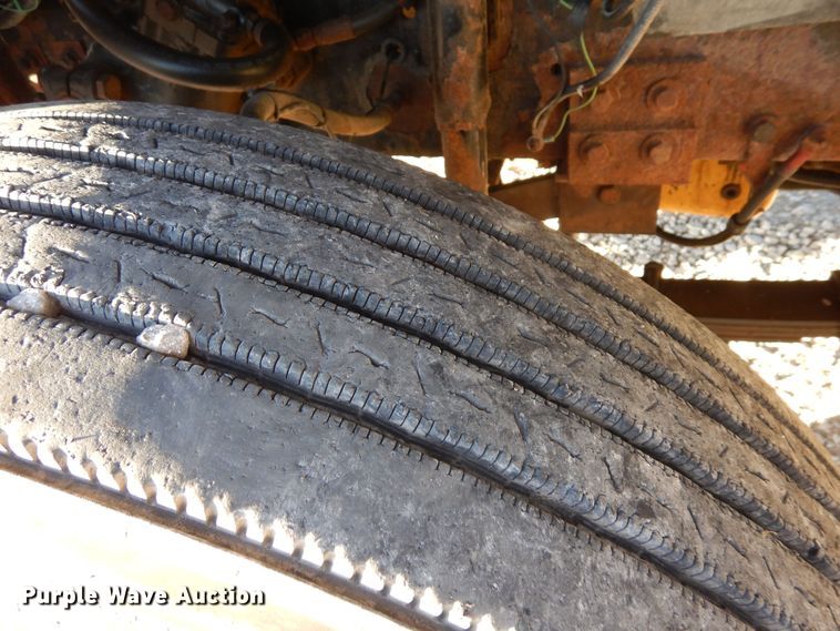 image for item DF8215 2006 Sterling  dump truck