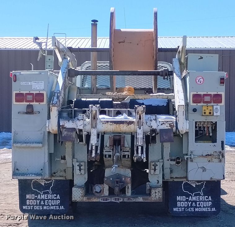 image for item DF8225 1981 Ford F800  utility / service truck with reel carrier