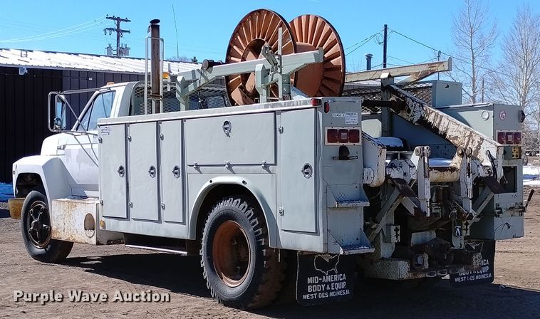 image for item DF8225 1981 Ford F800  utility / service truck with reel carrier
