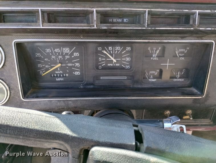 image for item DF8225 1981 Ford F800  utility / service truck with reel carrier