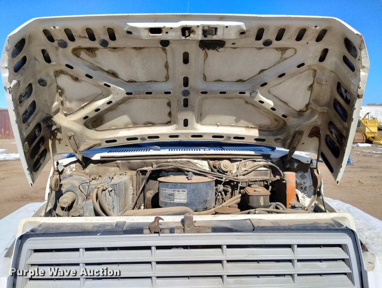 image for item DF8225 1981 Ford F800  utility / service truck with reel carrier