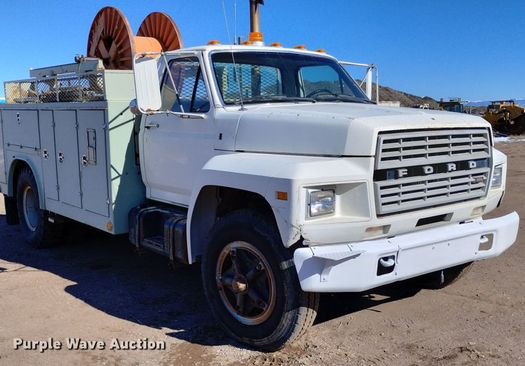 image for item DF8225 1981 Ford F800  utility / service truck with reel carrier