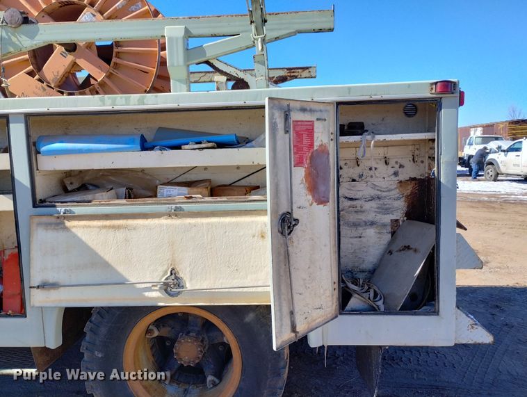 image for item DF8225 1981 Ford F800  utility / service truck with reel carrier