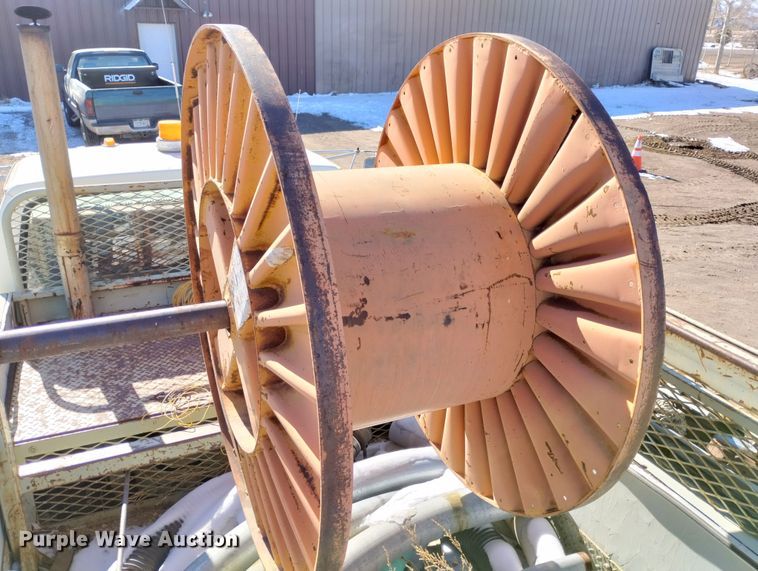 image for item DF8225 1981 Ford F800  utility / service truck with reel carrier