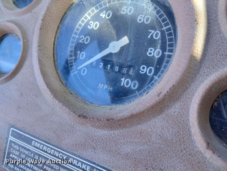 image for item DF8226 1976 Ford 8000  sewer rodder truck