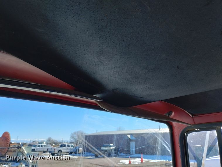 image for item DF8226 1976 Ford 8000  sewer rodder truck