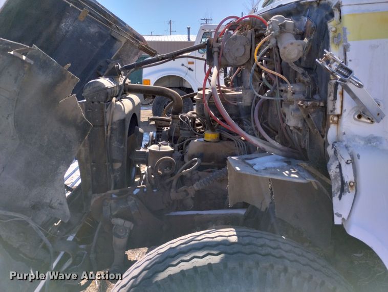 image for item DF8226 1976 Ford 8000  sewer rodder truck